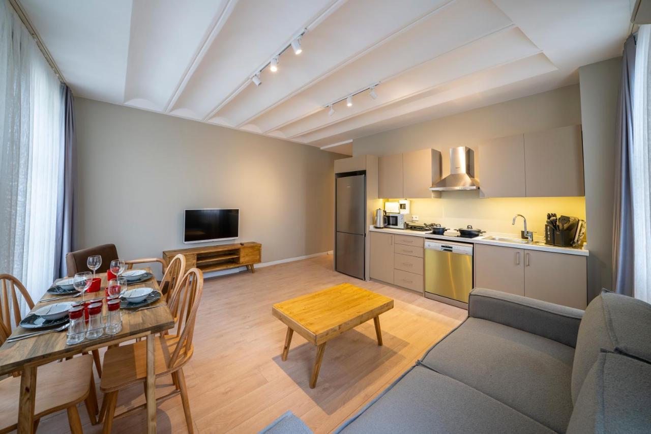 Historic 2 Bedroom Galata Apt-heart Of Kuledibi 1 *
