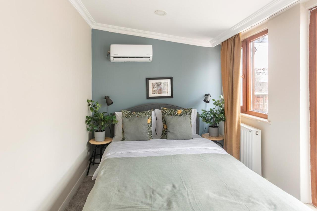 Distinguished Flat 650 M To Galata Tower Apartment Istanbul