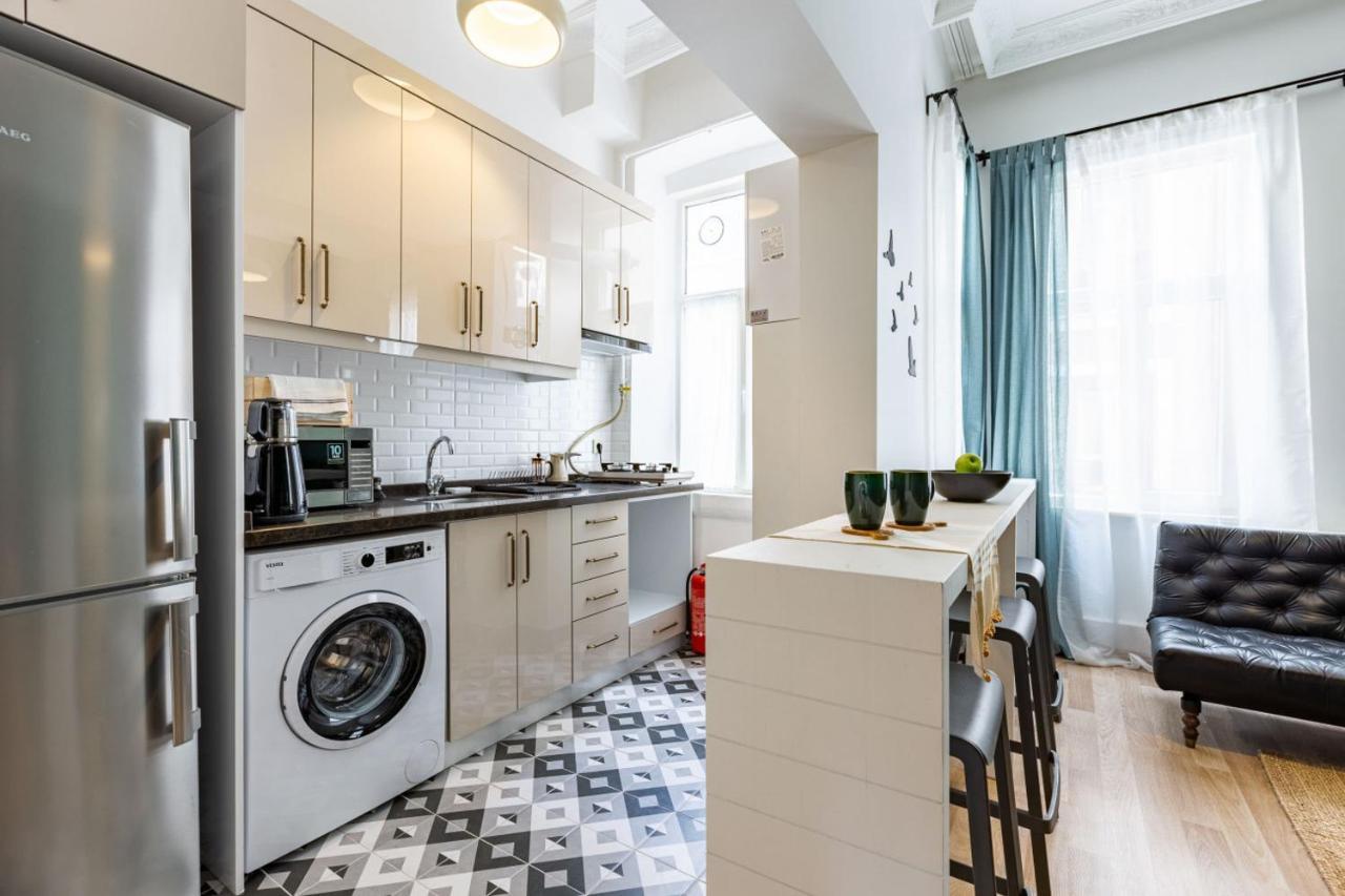 Stylish Flat 5 Min To Taksim Square In Beyoglu *