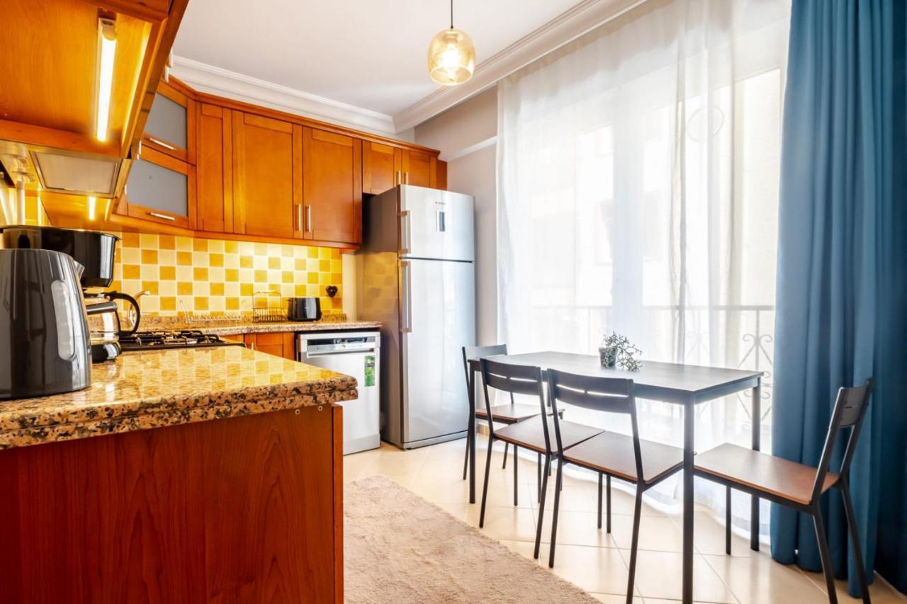 Splendid Flat With Location In Sisli