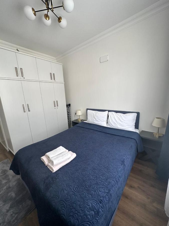 Center Of In Besiktas 2 1 With 2 Bathroom And 3 Air Conditioner *