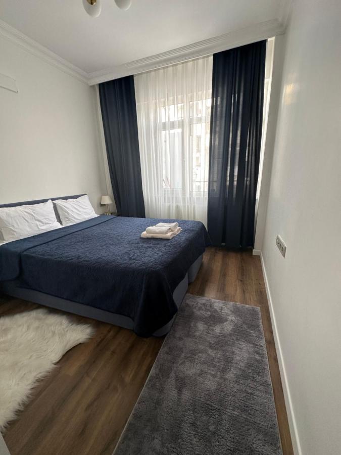 Center Of In Besiktas 2 1 With 2 Bathroom And 3 Air Conditioner Apartment