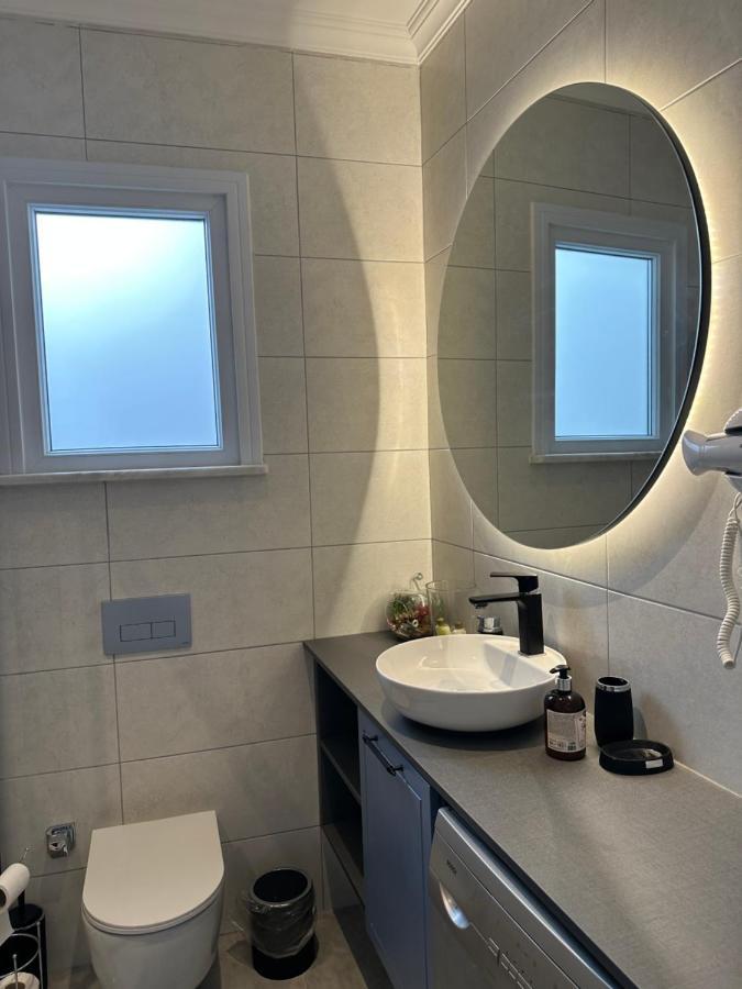 Center Of In Besiktas 2 1 With 2 Bathroom And 3 Air Conditioner