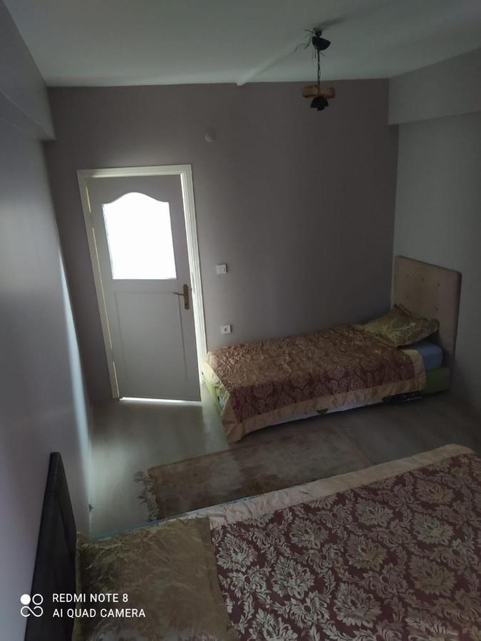Ueskuedar Carsi Apartment