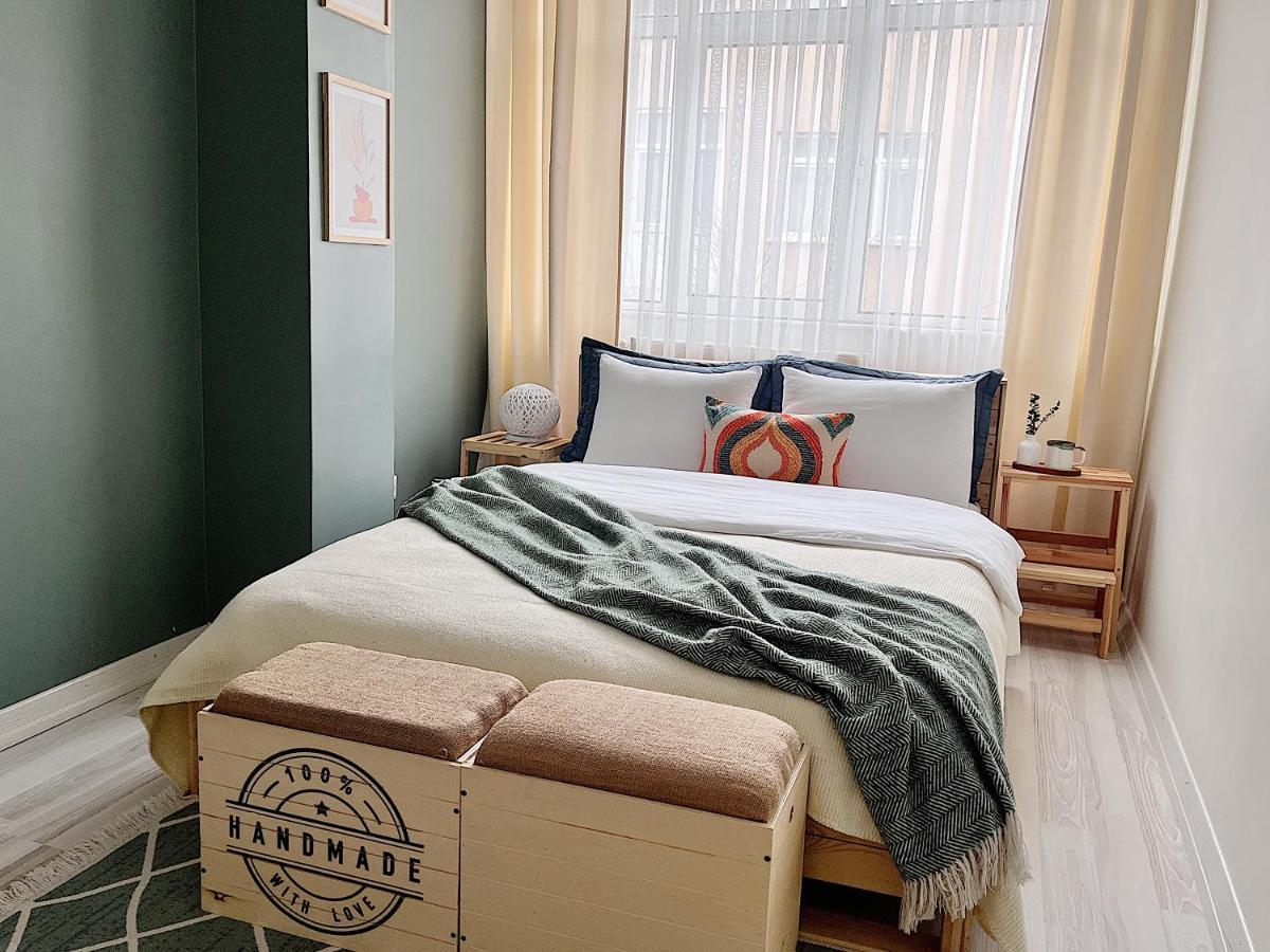Charm And Cosy 2br Apartment *