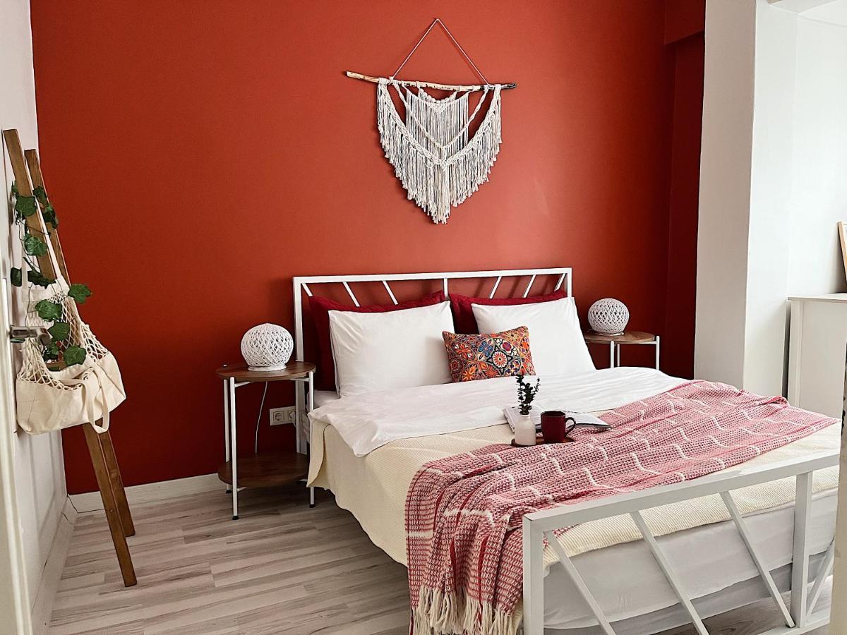 Charm And Cosy 2br Apartment *