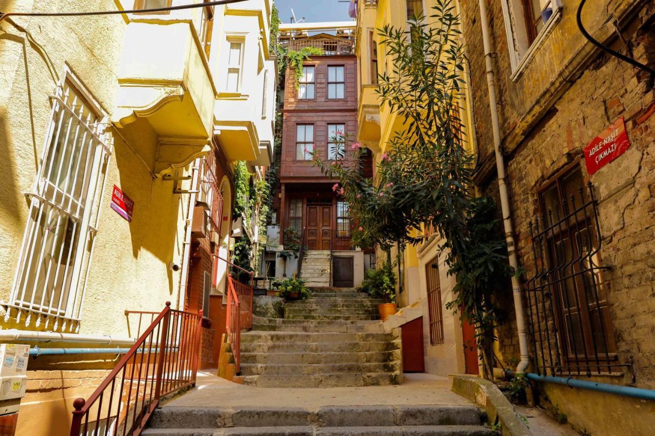 Peaceful And Perfectly Located In Cihangir Apartment *