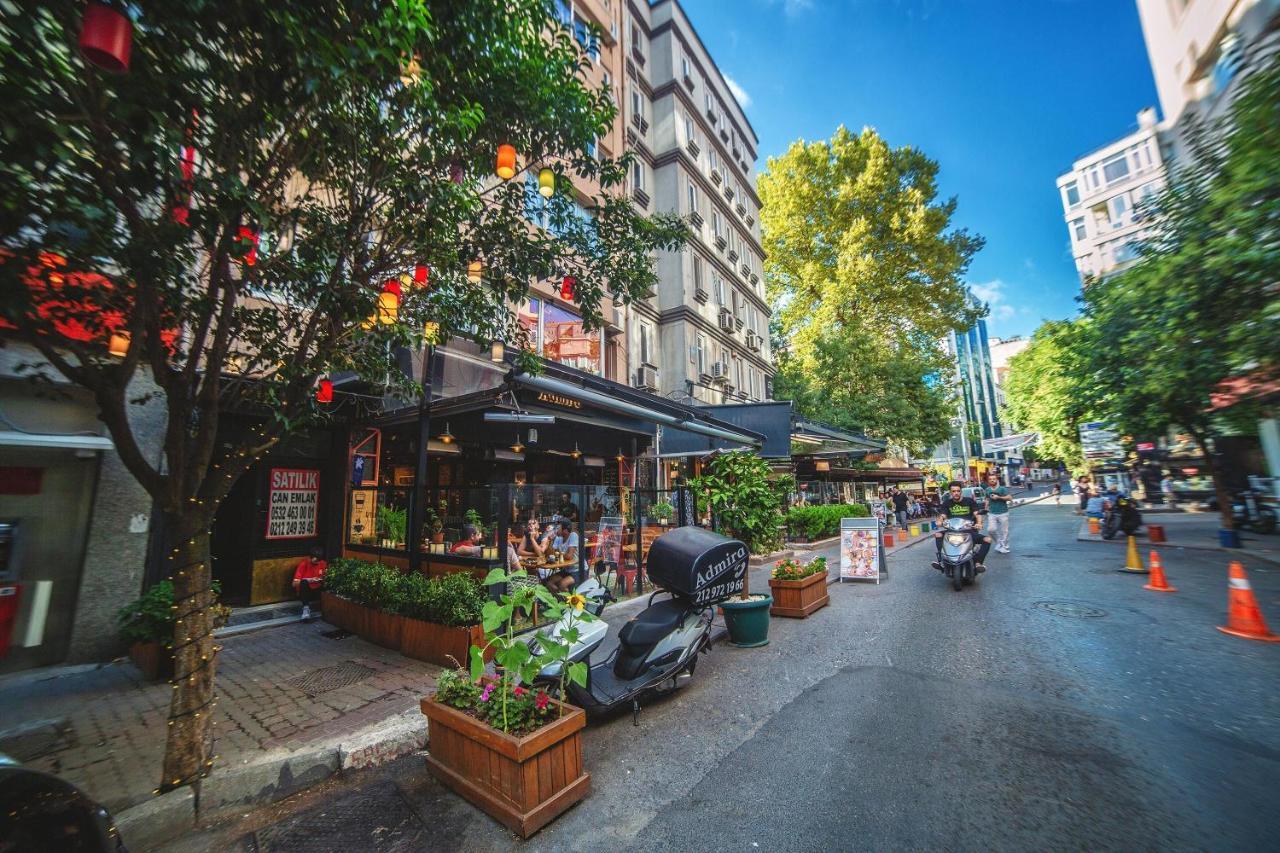 Peaceful And Perfectly Located In Cihangir Istanbul