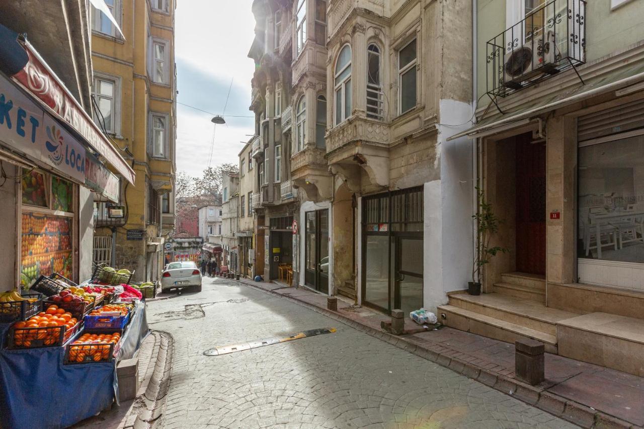 Galata Port