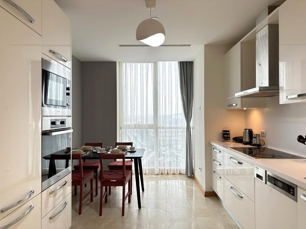 Bright 3 Bedroom & 2 Bath In Mashattan Residence, Maslak Sariyer * Istanbul