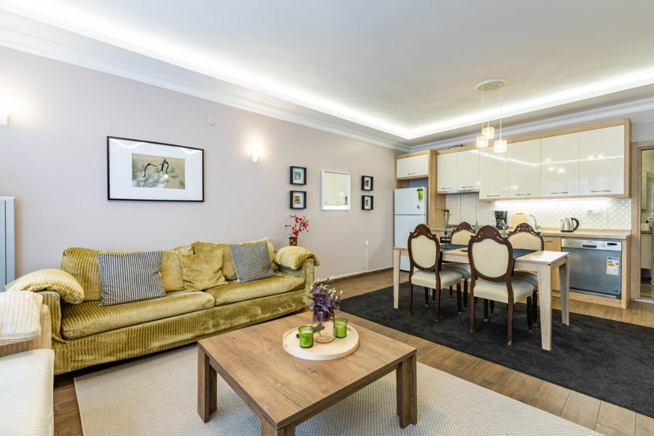 Sleek And Central Flat In Nisantasi * Istanbul
