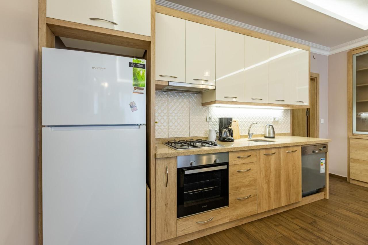 Sleek And Central Flat In Nisantasi * Istanbul