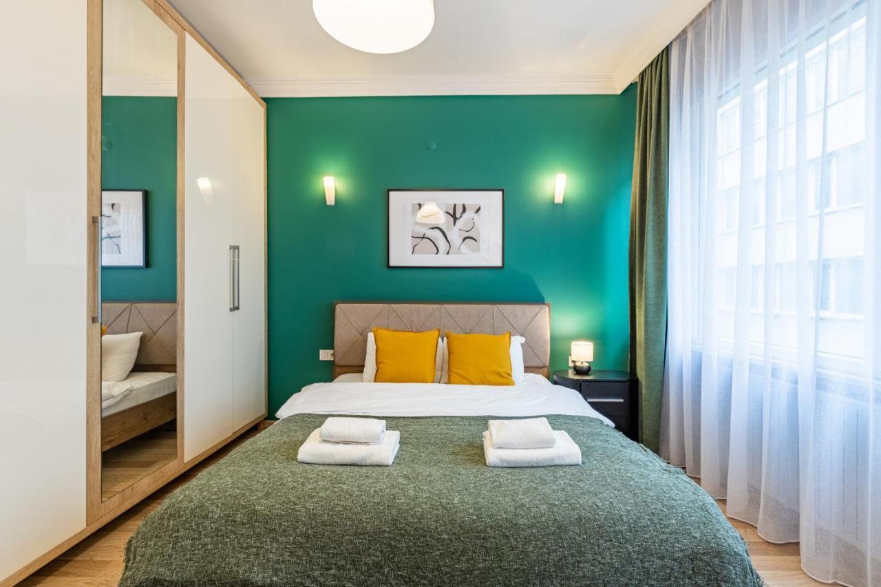 Sleek And Central Flat In Nisantasi Istanbul