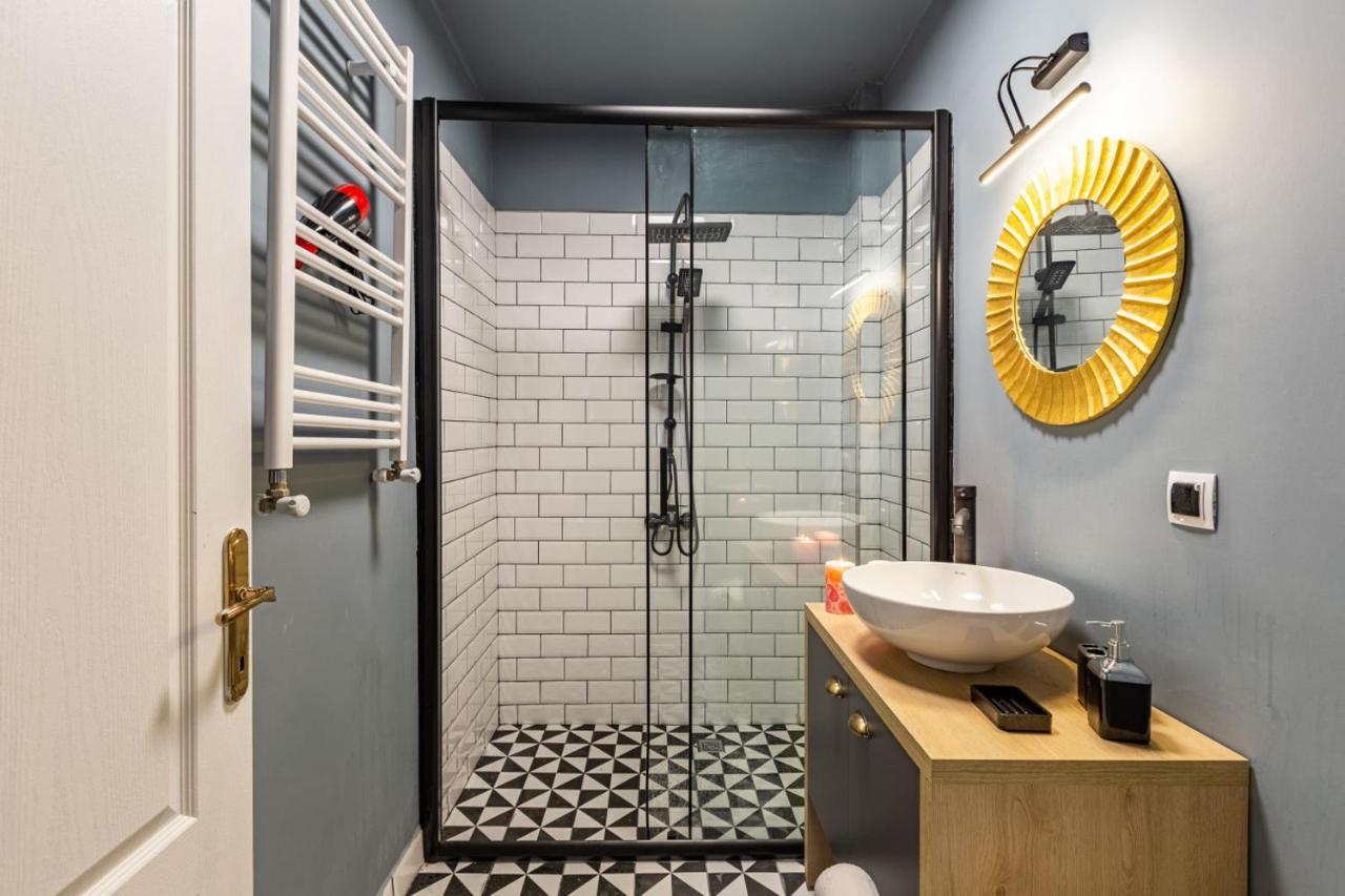 Missafir Impressive Flat In The Heart Of Cihangir Beyoglu Apartment