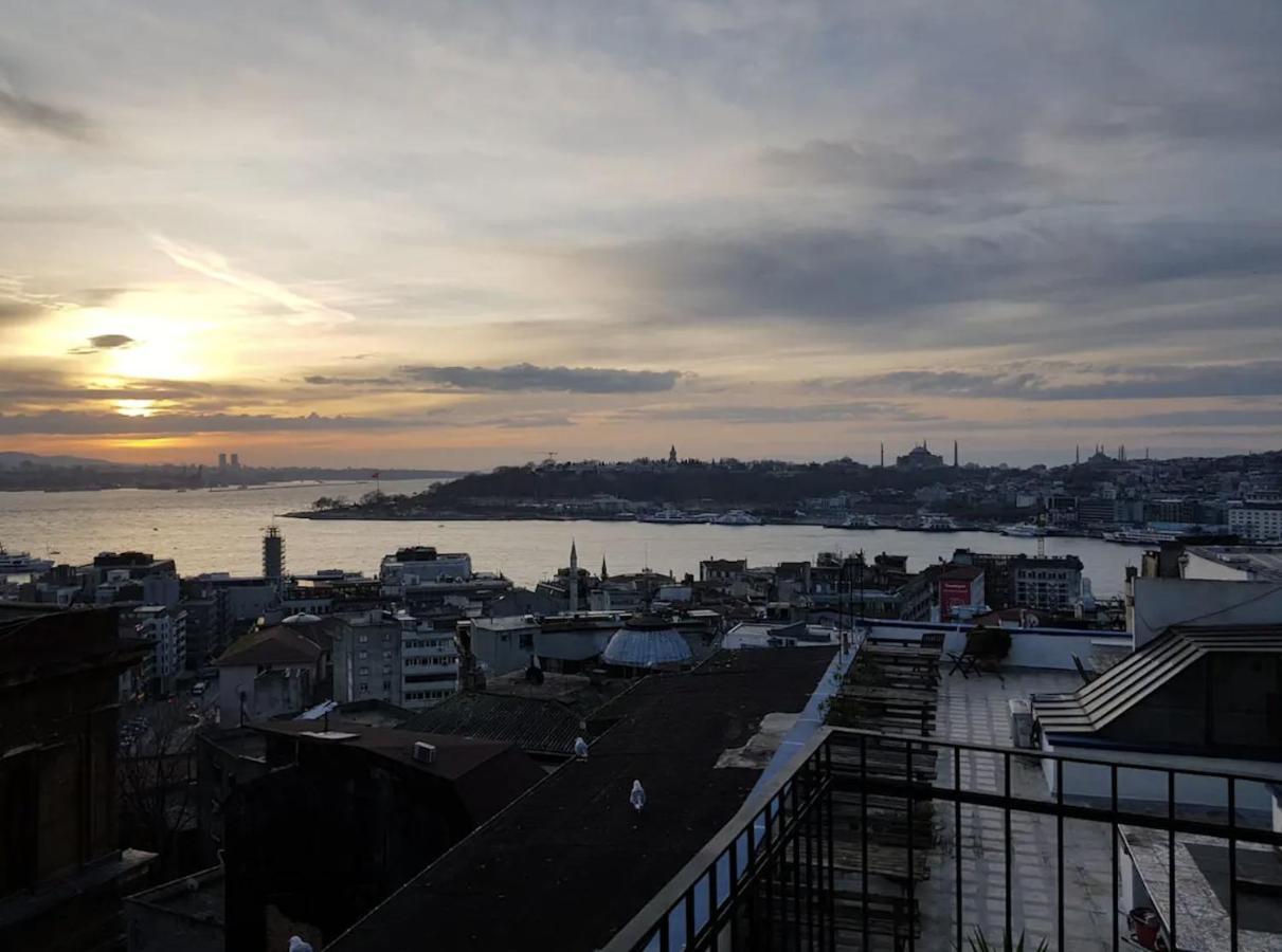 A Historical Galata Flat W Bosphorus View
