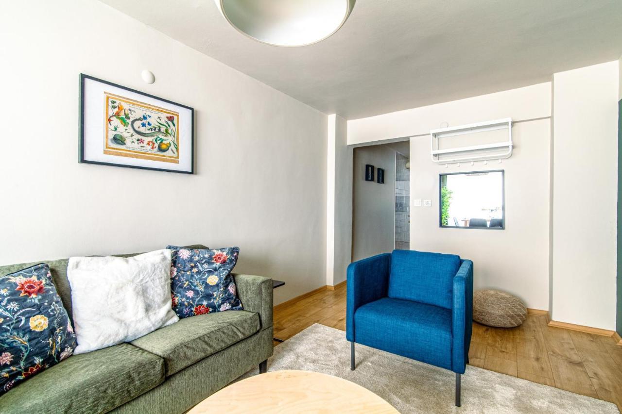 Stunning Flat With Excellent Location In Tesvikiye Apartment *
