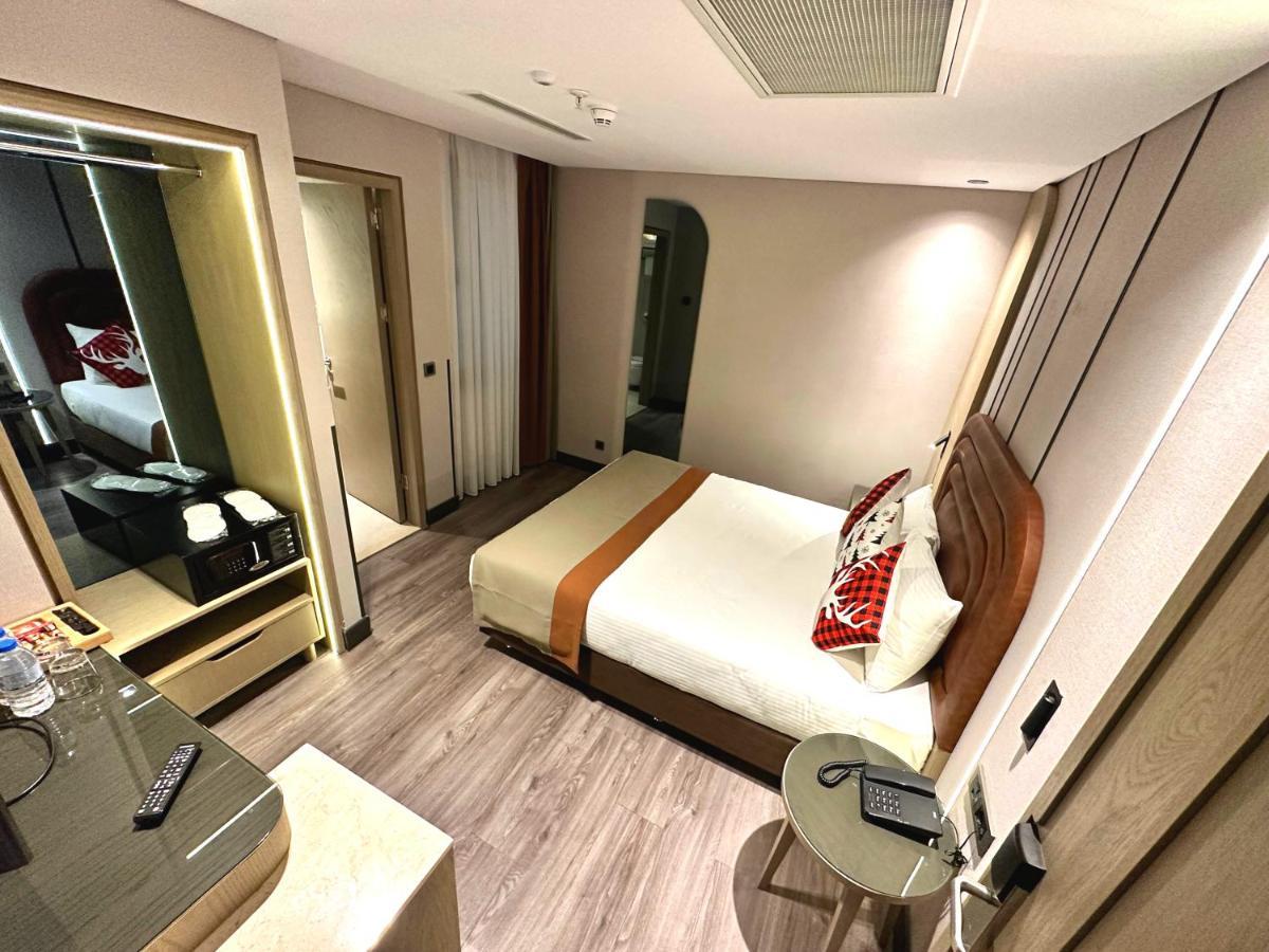 Edition Old Hotel 4*