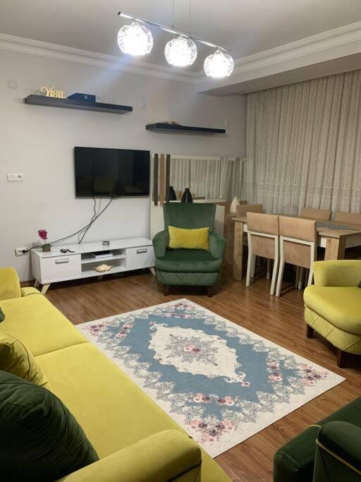 Apartment 2 Bedroom 5 Bed Peaceful Calm Full Kitchen,all Items Available Luxury And Relax