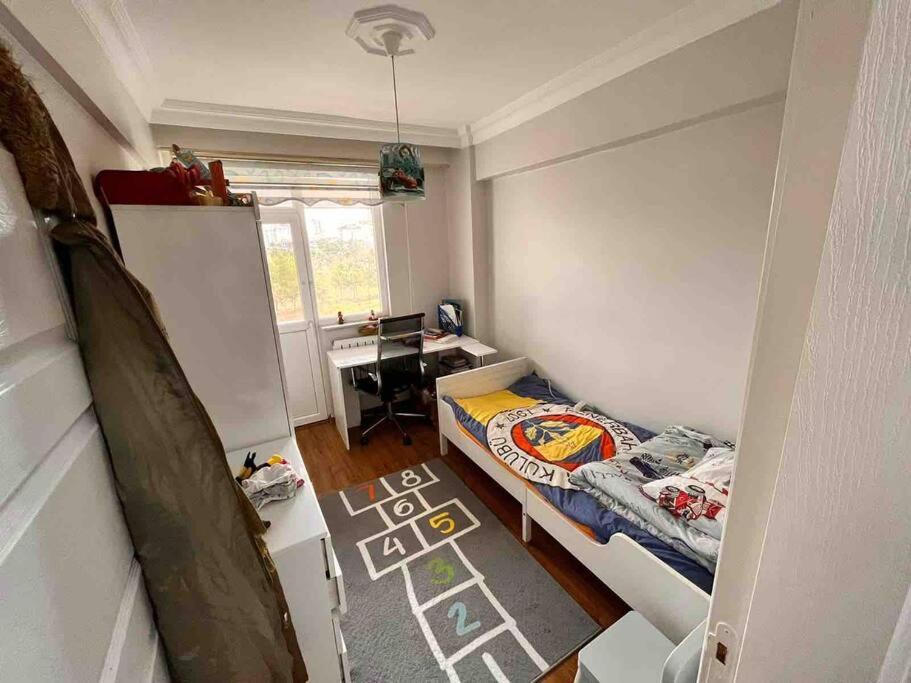 Apartment 2 Bedroom 5 Bed Peaceful Calm Full Kitchen,all Items Available Luxury And Relax Istanbul