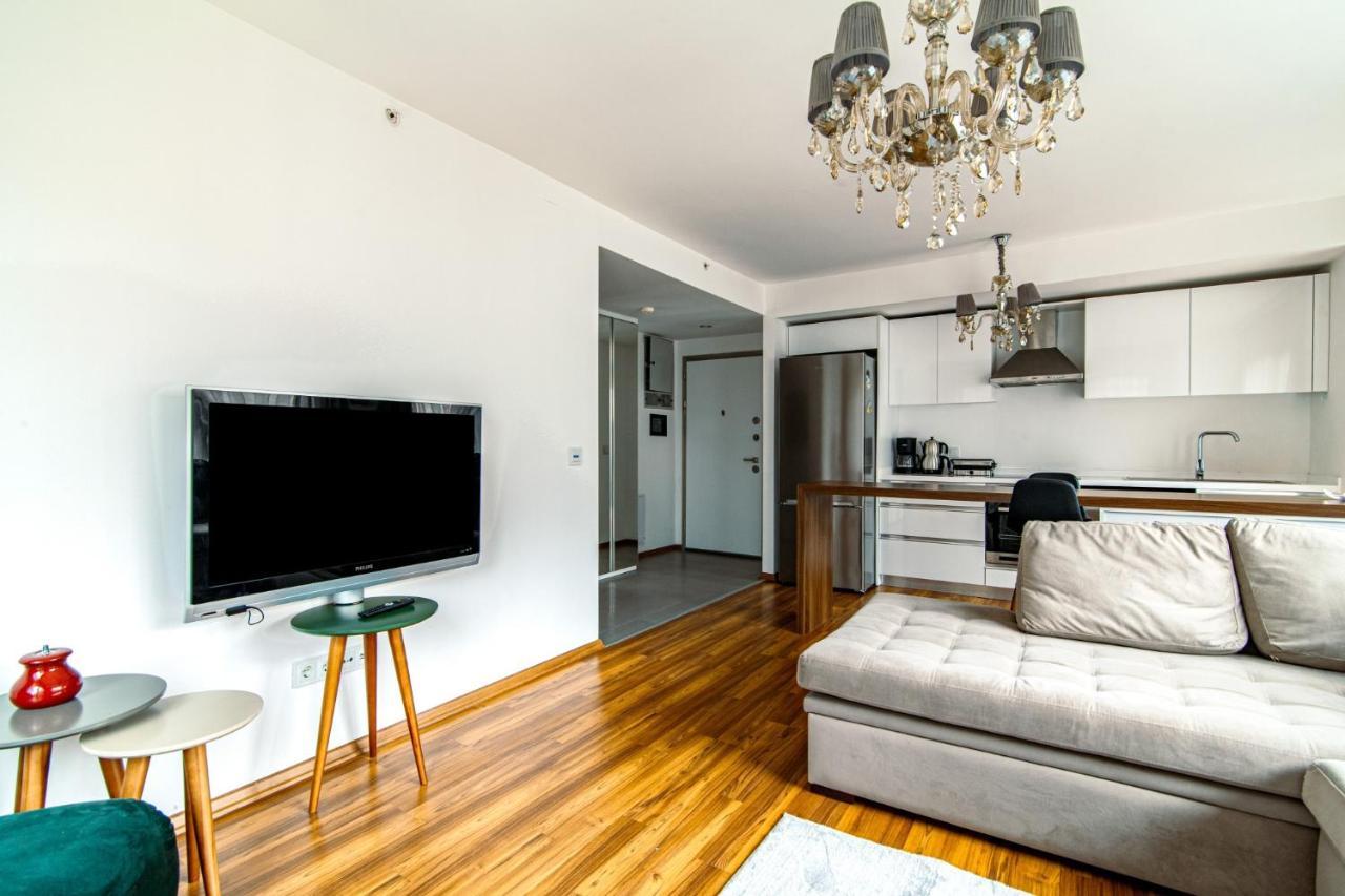 Modern Flat Near Sapphire Shopping Mall Apartment