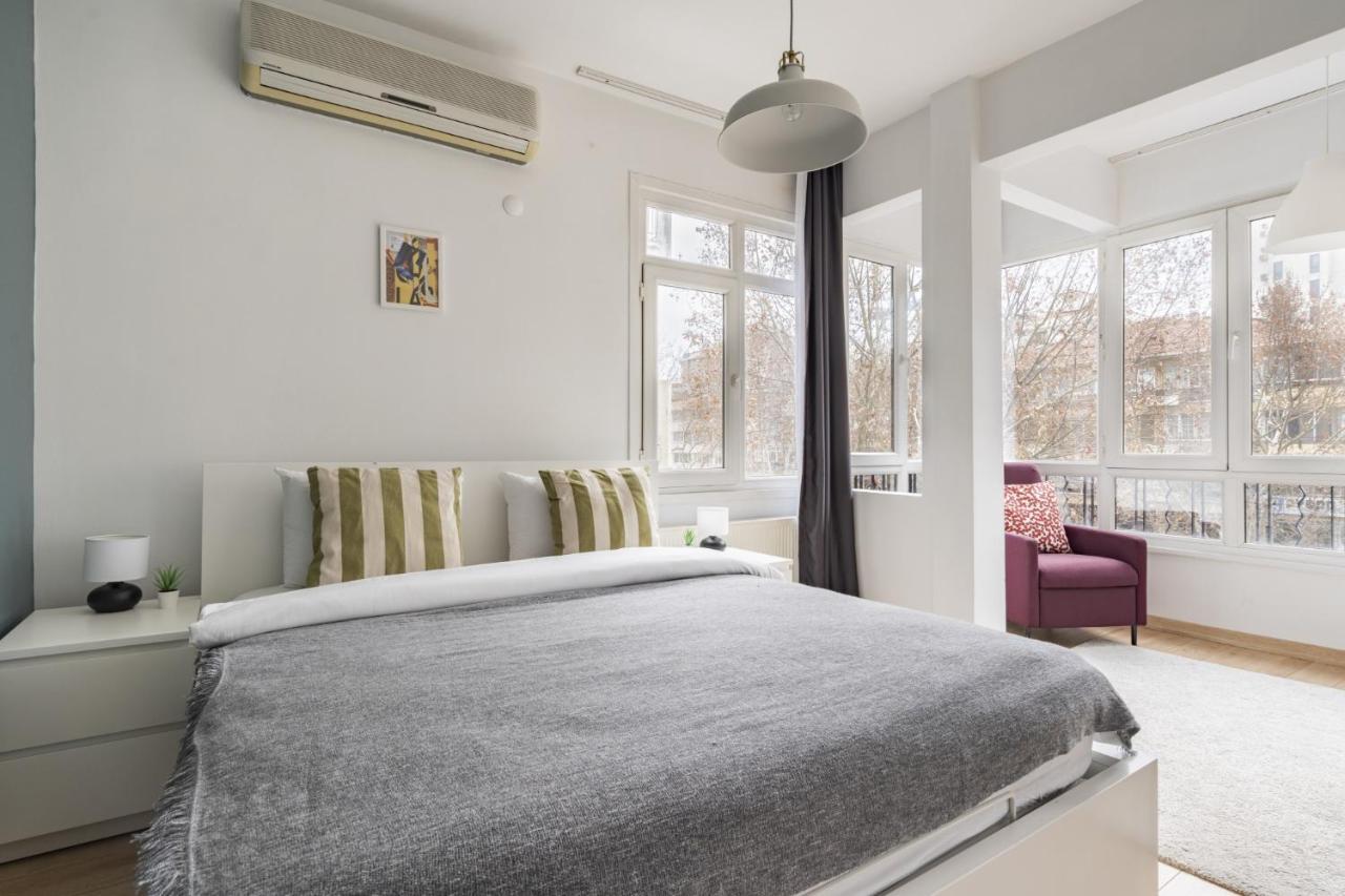 Daire Specious And Stylish Near Bagdat Street With Excellent Location In Kadikoy