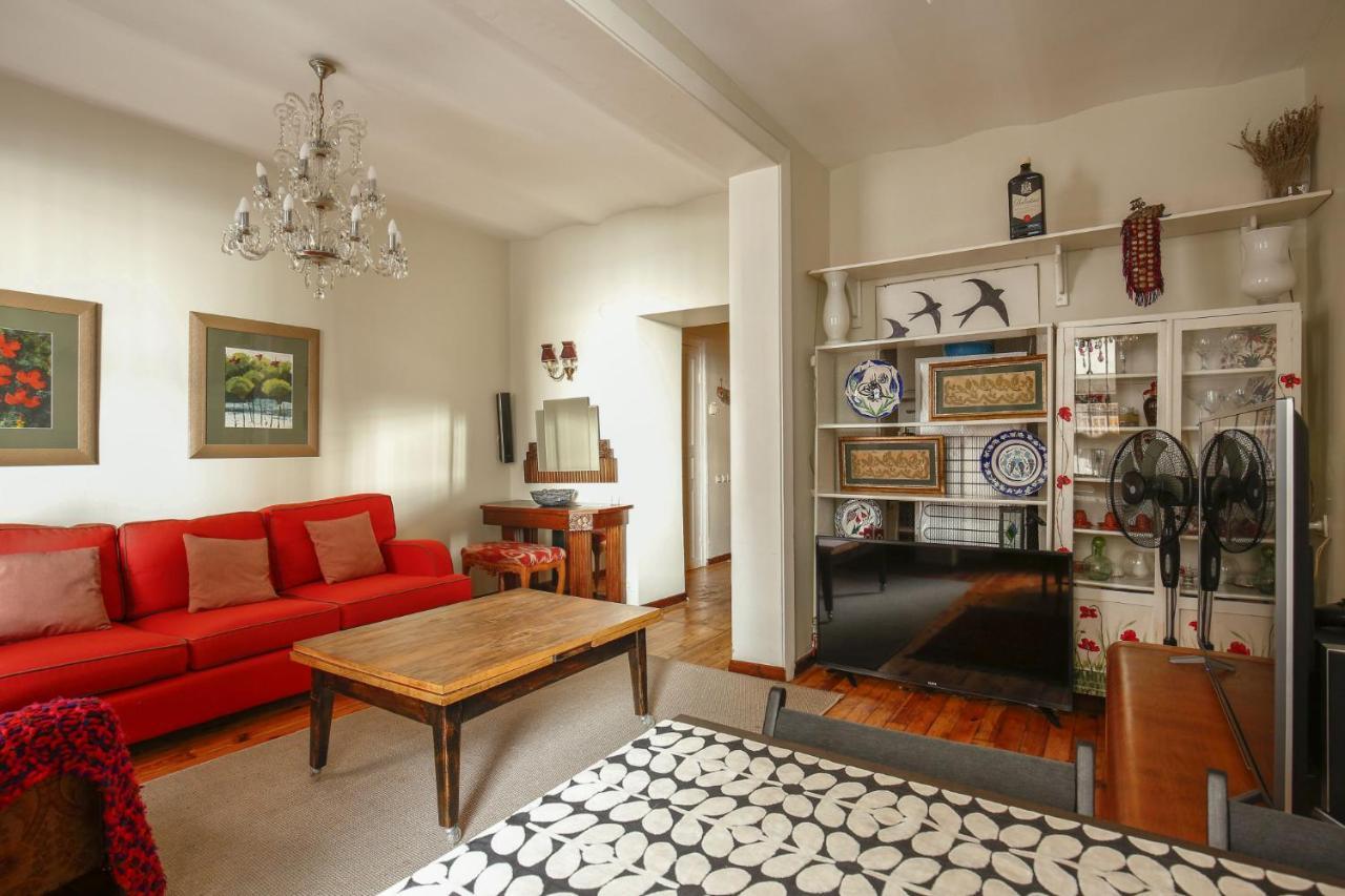 Superb Flat With Backyard In Cihangir Beyoglu Apartamento