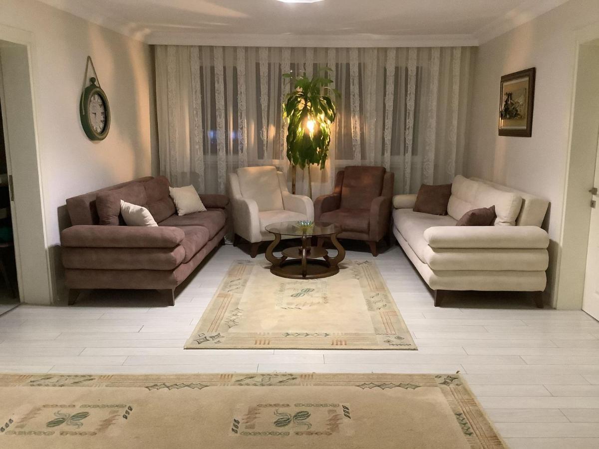 Garden House Apartment *
