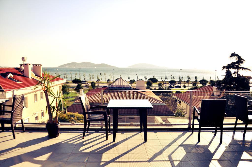 Island Hotel 2*