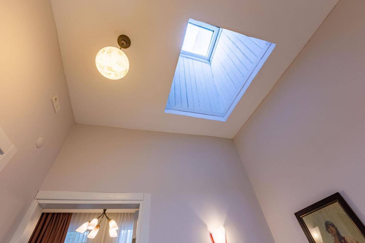 Duplex House Near Trendy Attractions In Sisli *