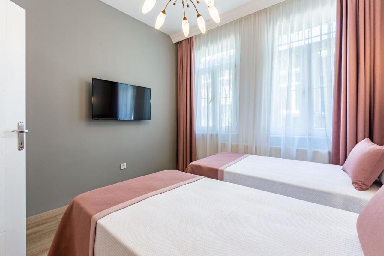 Duplex House Near Trendy Attractions In Sisli Apartment