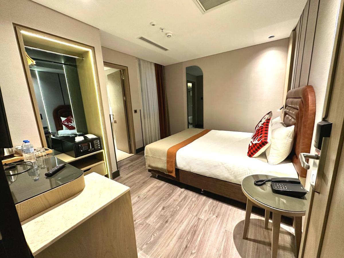 Hotel Edition Old