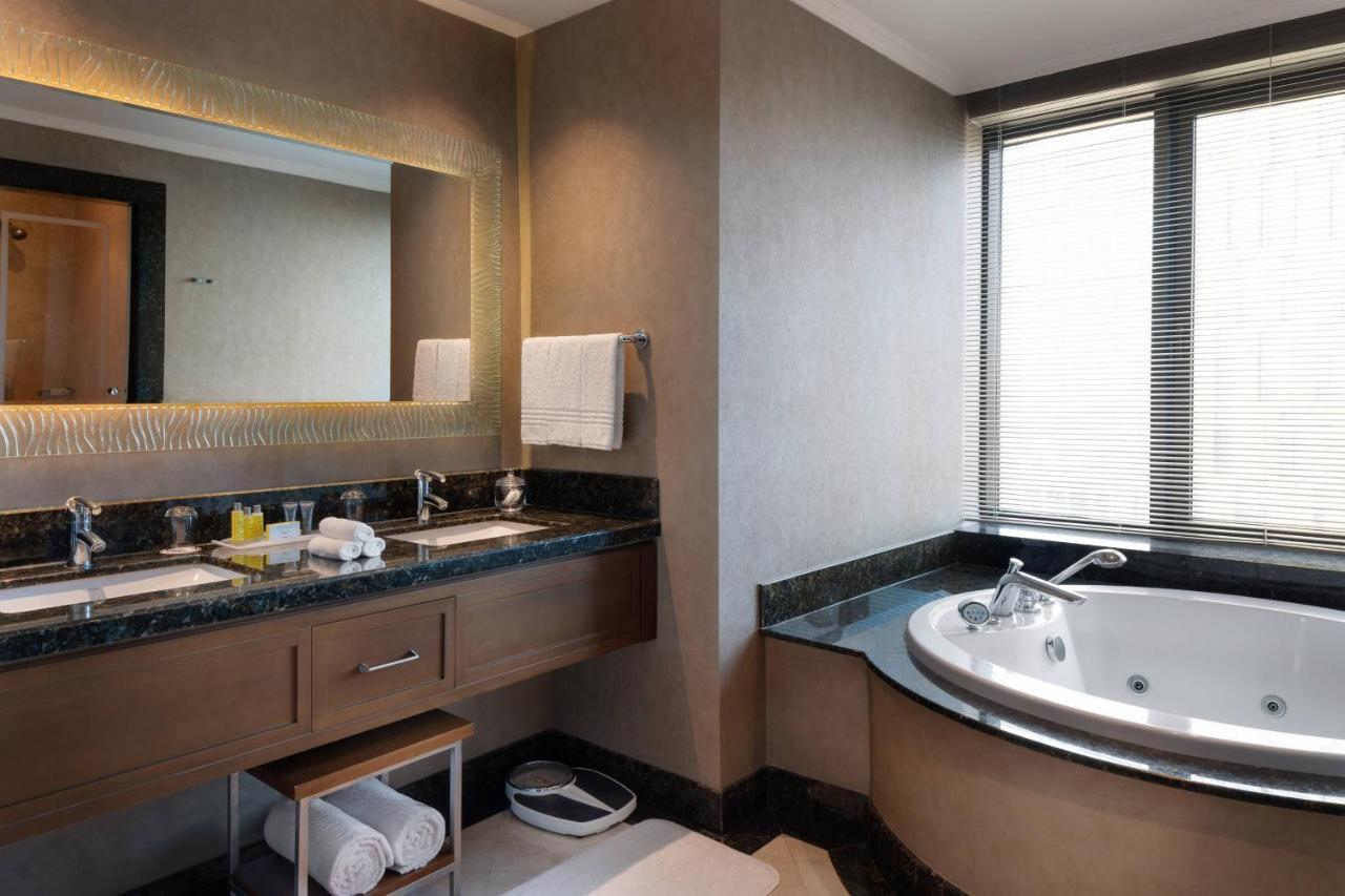 Marriott Hotel 5*