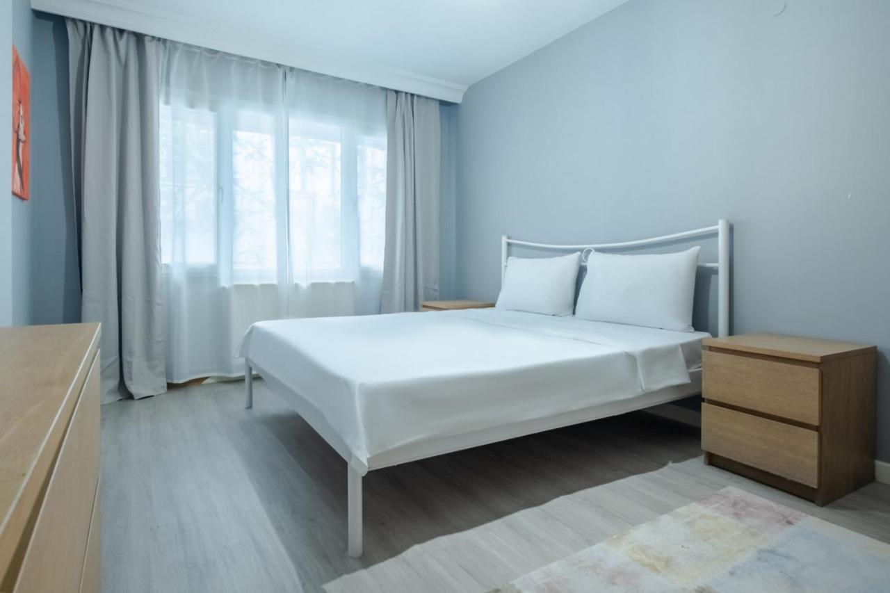 Flat 800 M To Cevahir Mall In Sisli * Istanbul