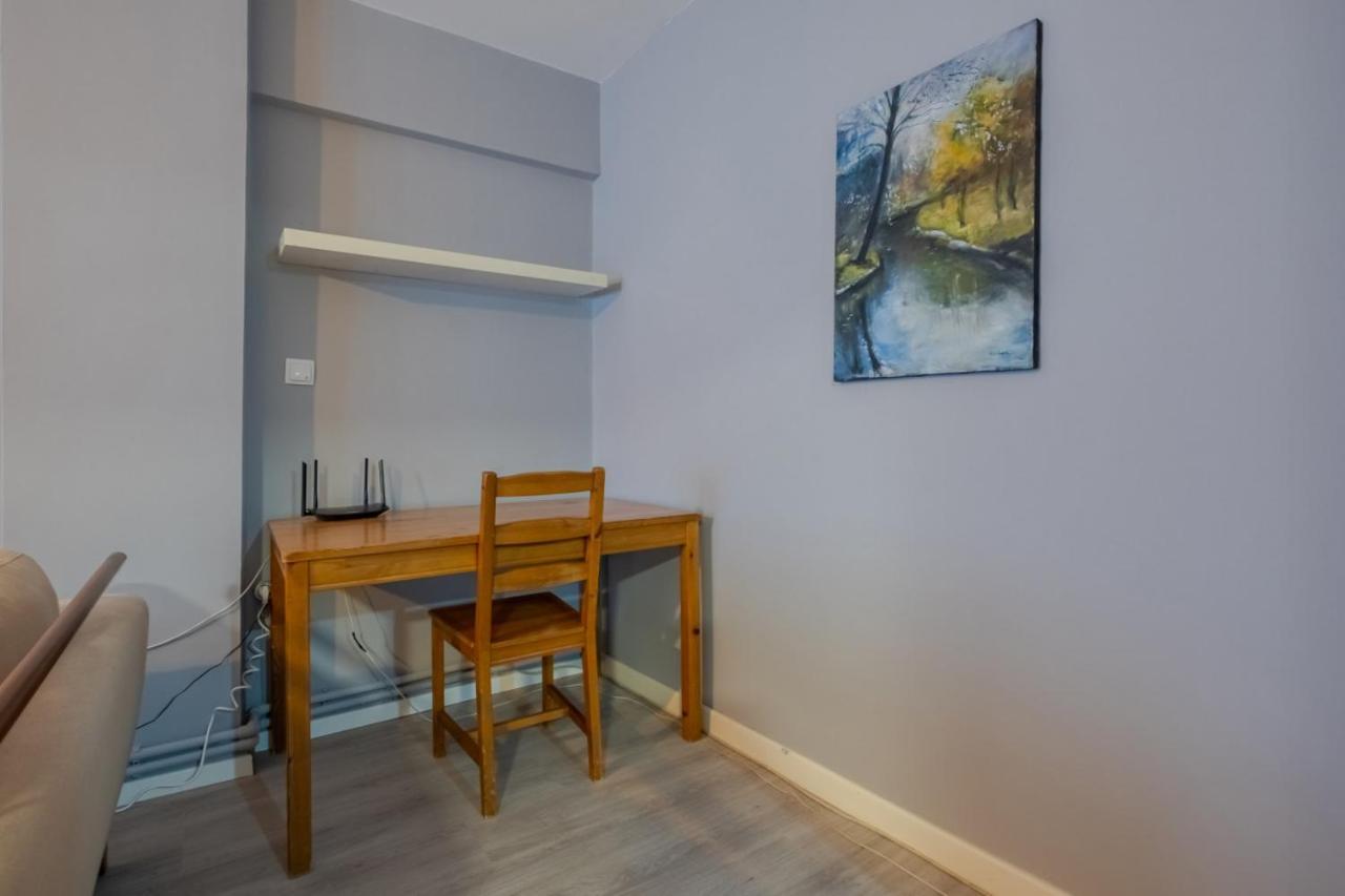 Flat 800 M To Cevahir Mall In Sisli Istanbul
