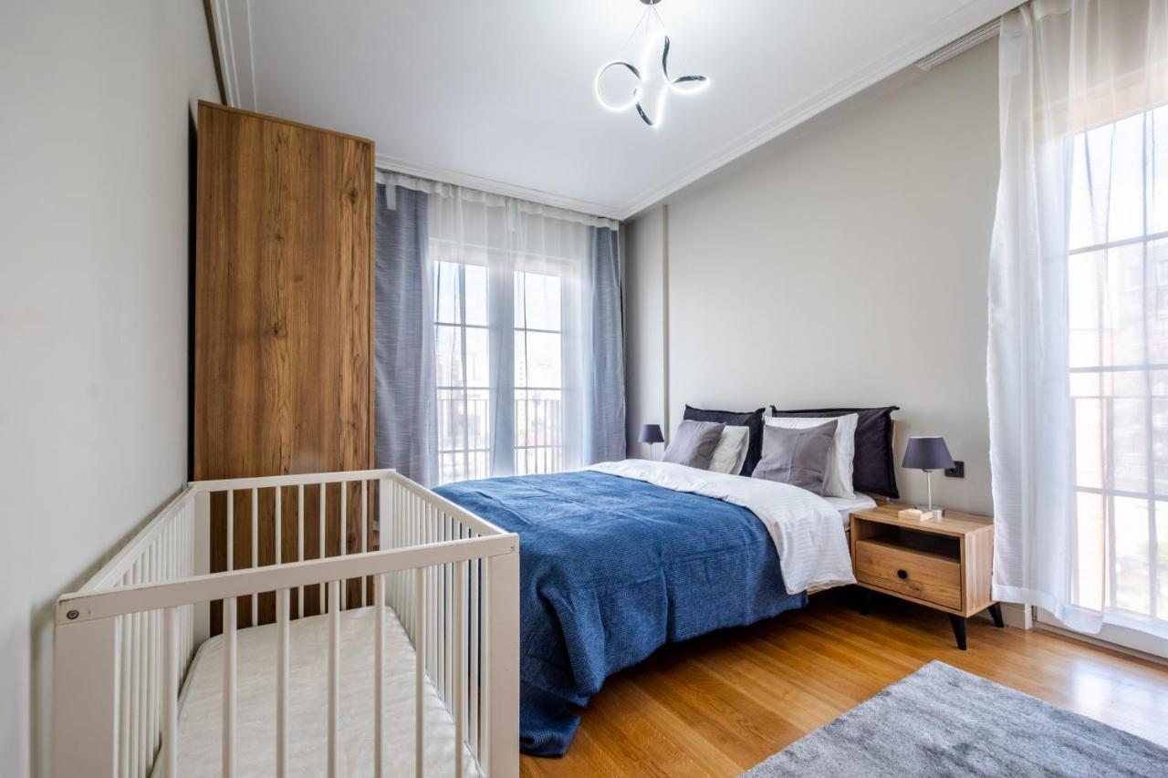Flat With Balcony In Umraniye Apartment