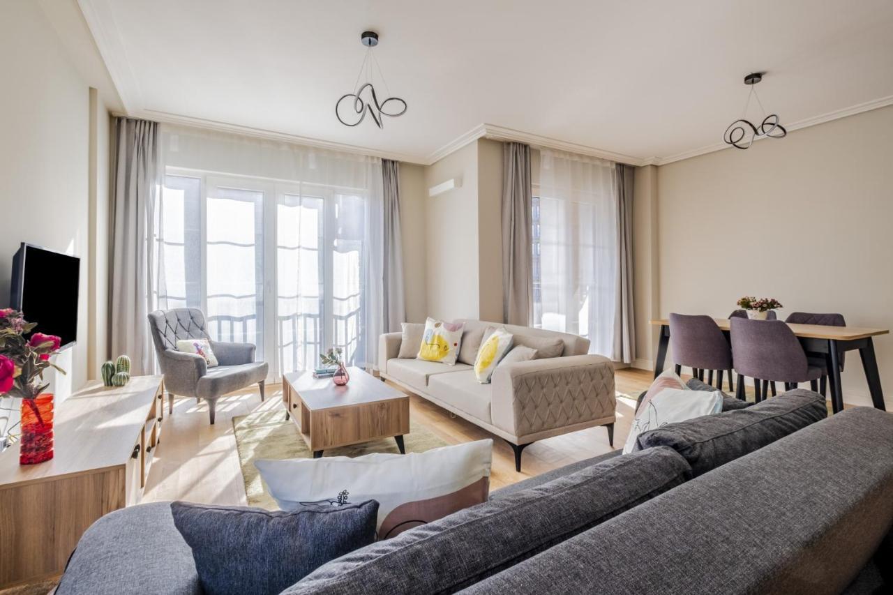 Apartment Flat With Balcony In Umraniye Istanbul