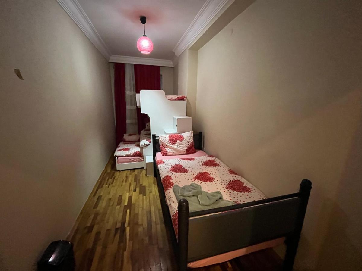 Apartment Large 4-bedroom Gem Behind Cevahir Mall, Sisli Istanbul