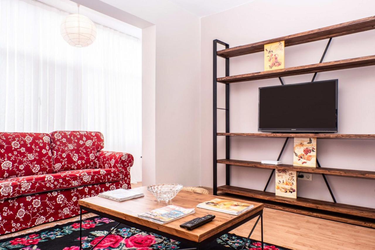 Flat Near Harem Shore In Uskudar Apartment Istanbul