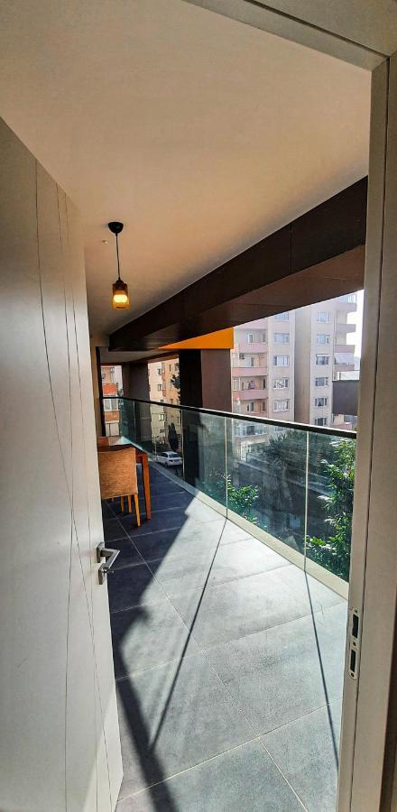 Ultra Lux Flat-great Locationb1 *