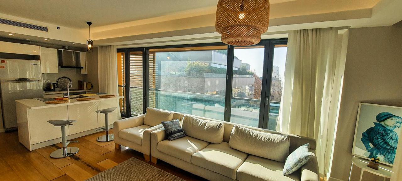 Ultra Lux Flat-great Locationb1 * Istanbul