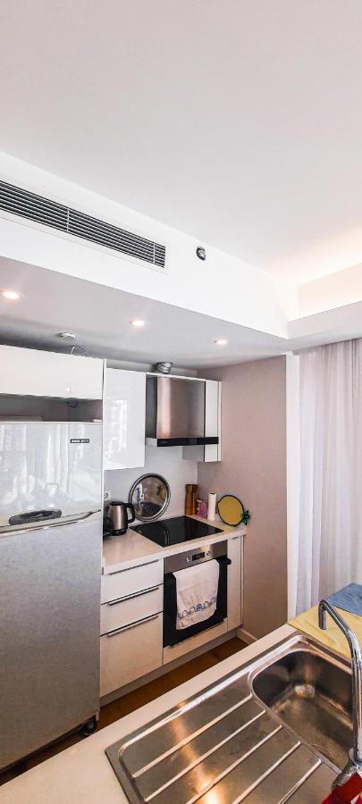 Ultra Lux Flat-great Locationb1 *