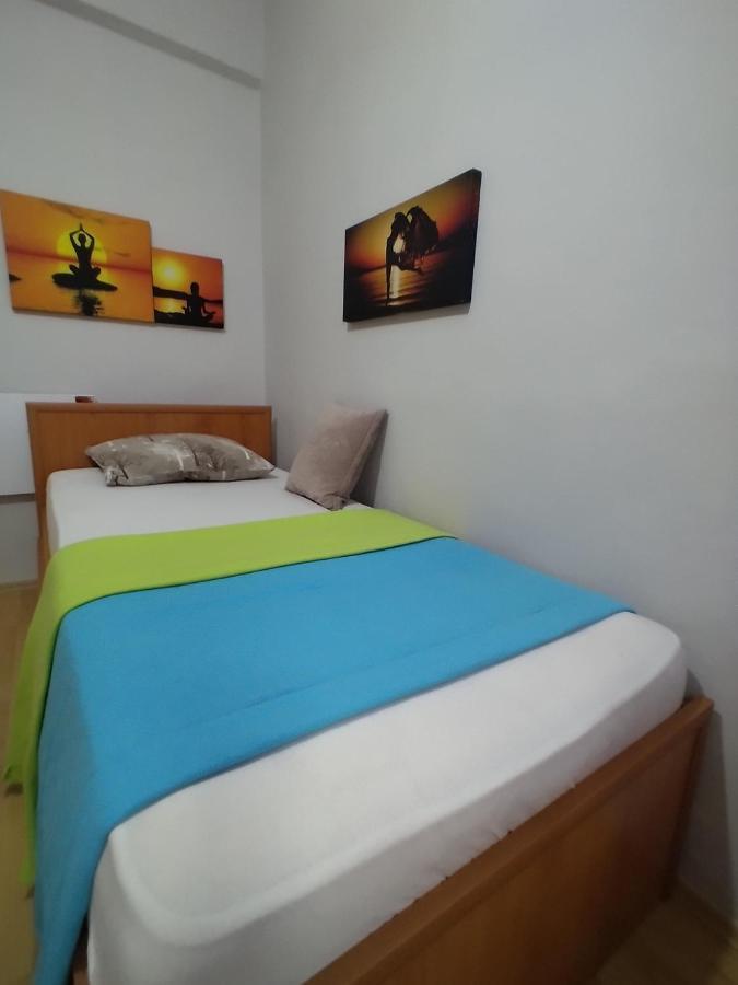 Feeling At In Center 5 Minutes Walk To The Atakoey Metro Station & Metrobus Homestay Istanbul