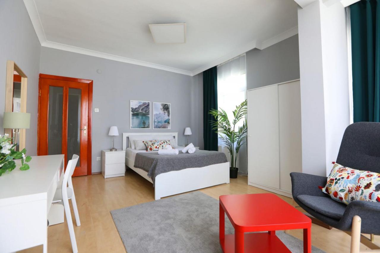 Charming Flat Near Bagdat Street In Kadikoy Apartment Istanbul