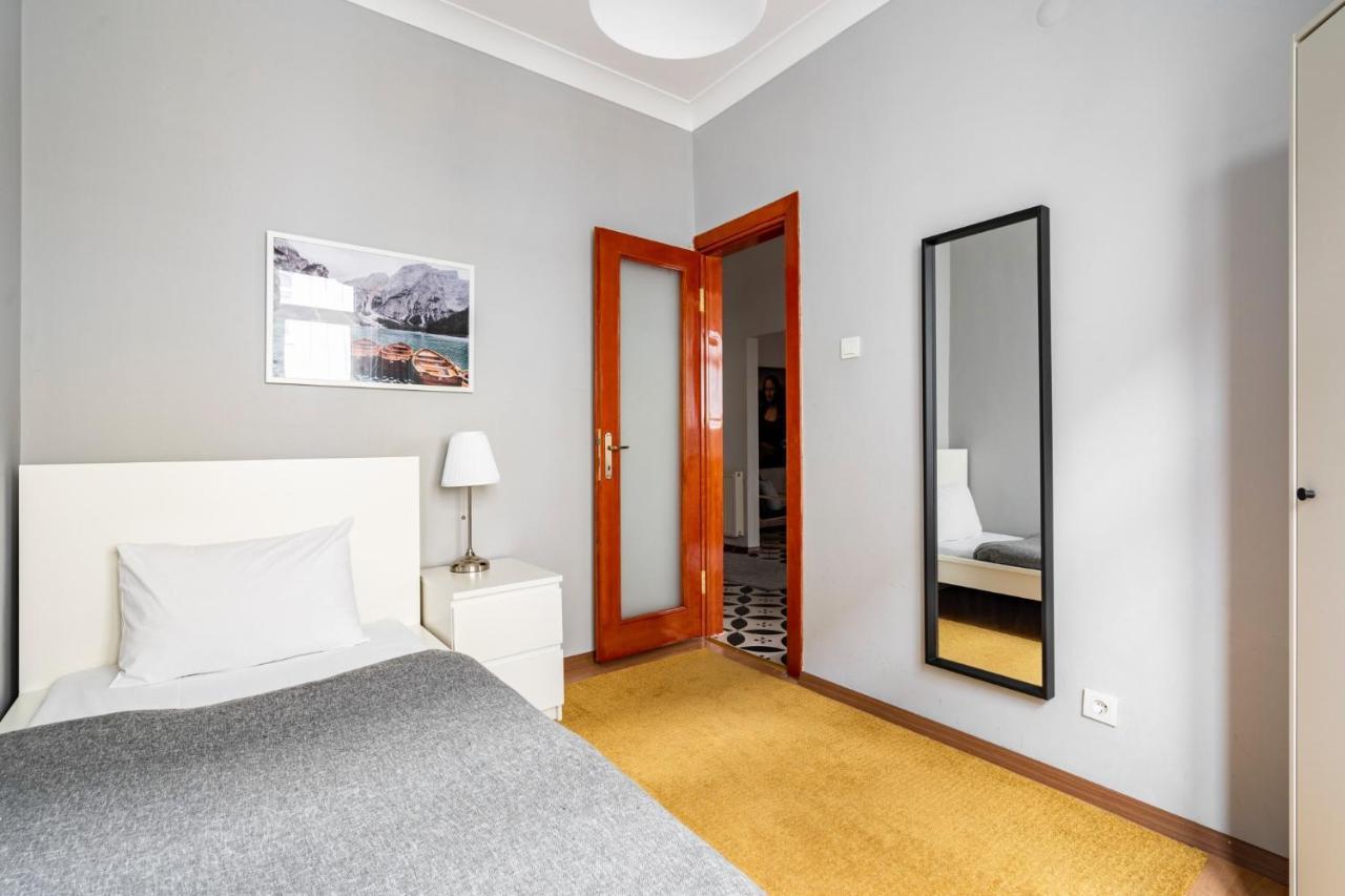 Apartment Charming Flat Near Bagdat Street In Kadikoy *