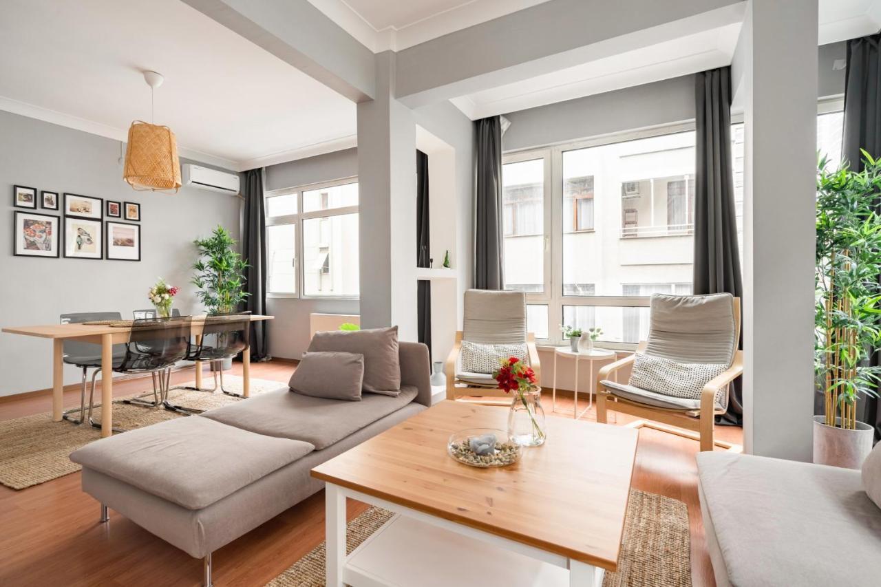 Charming Flat Near Bagdat Street In Kadikoy Apartment
