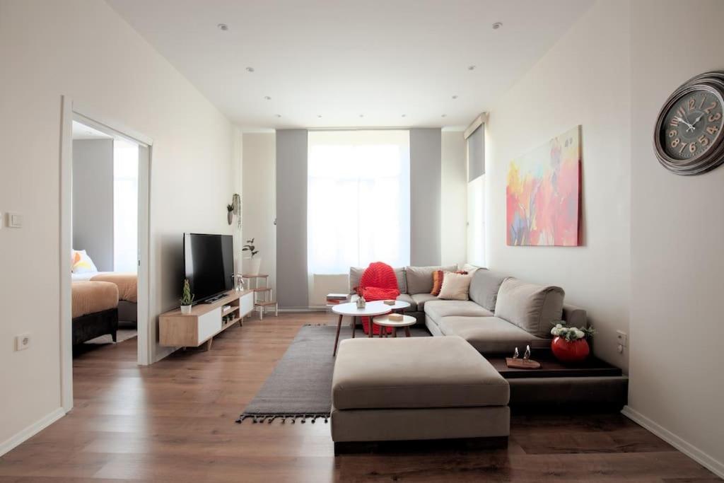Modern Flat With Location Near Nisantasi * Istanbul