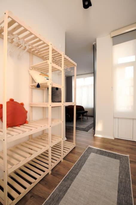 Modern Flat With Location Near Nisantasi Apartment