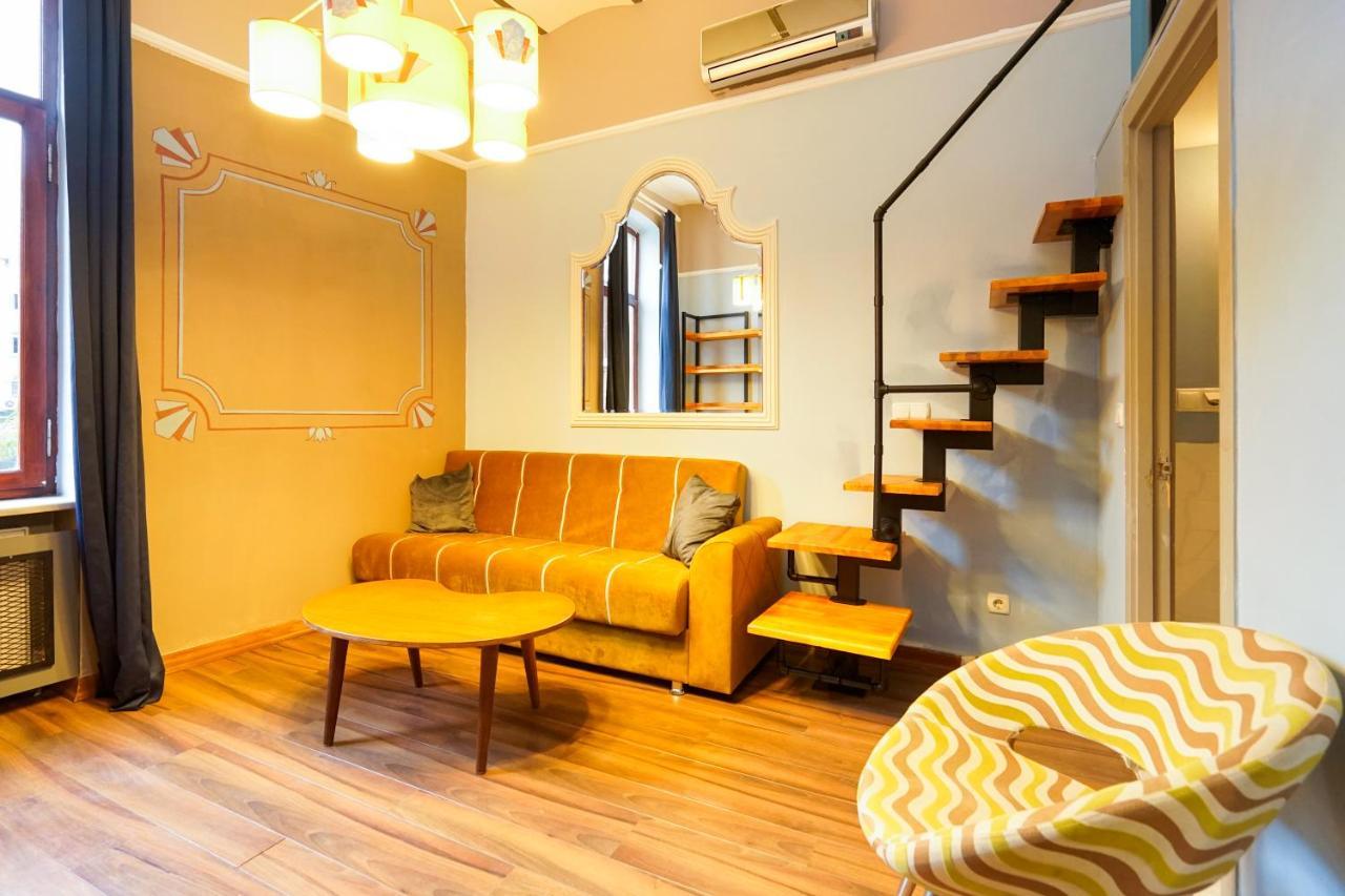 Babel Apartment *