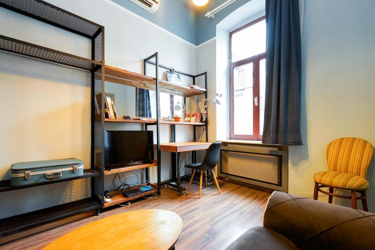 Apartment Babel