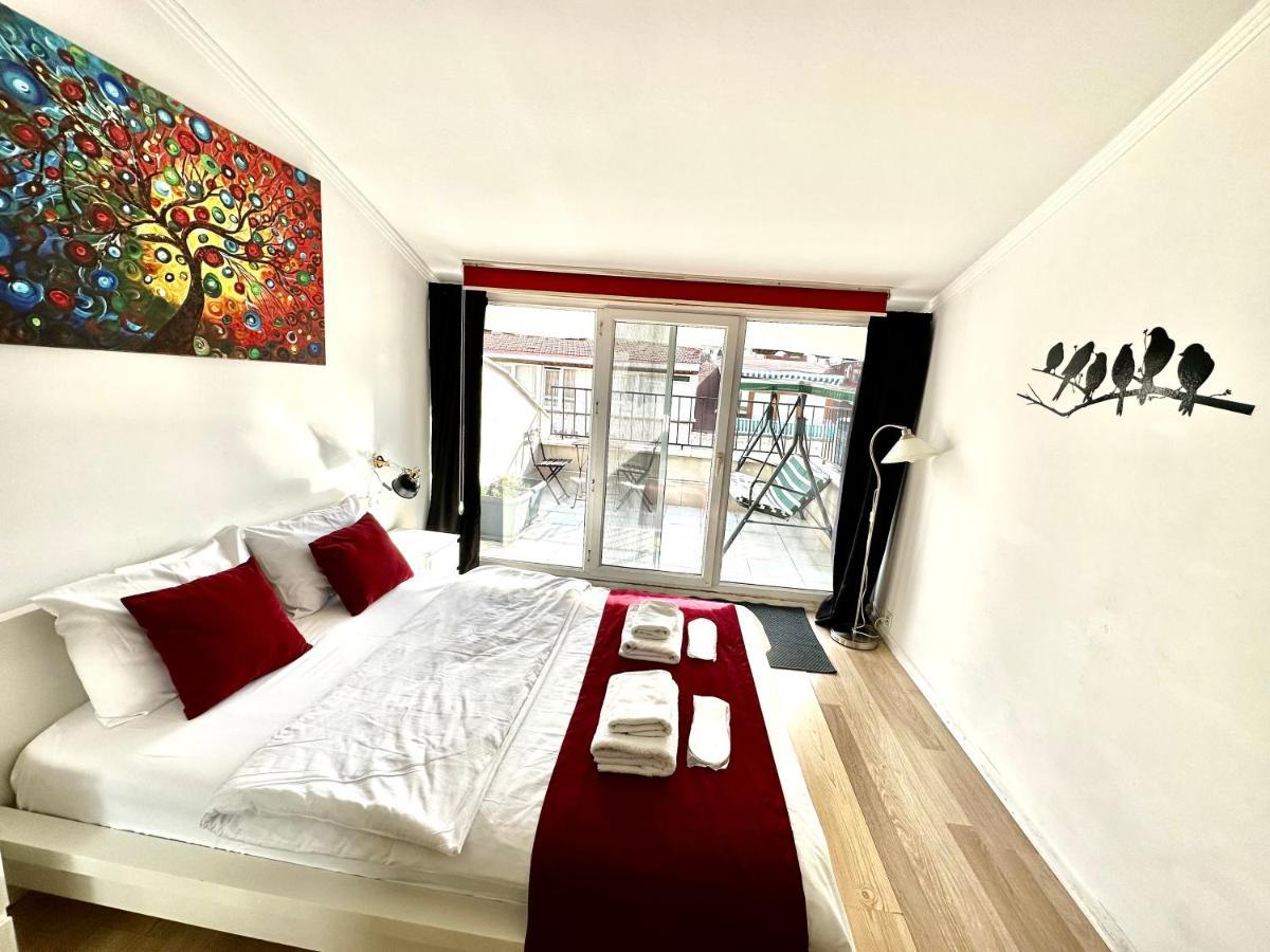 Aram Galata Suites *
